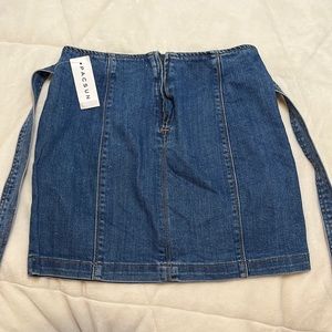 denim skirt